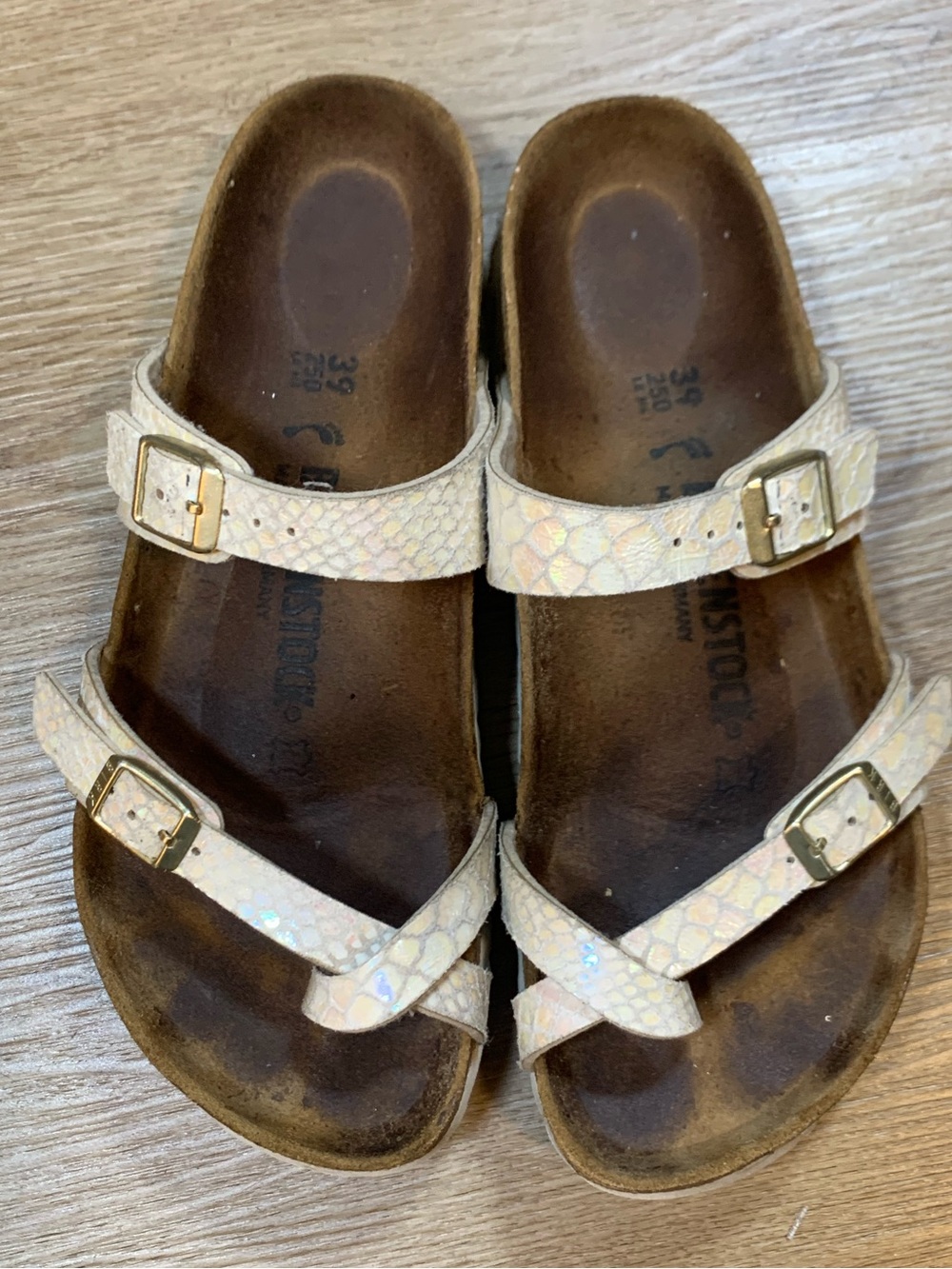 Birkenstock Mayari Shiny Snake White Microfiber Birko Flor Sandal Size 39 US 8